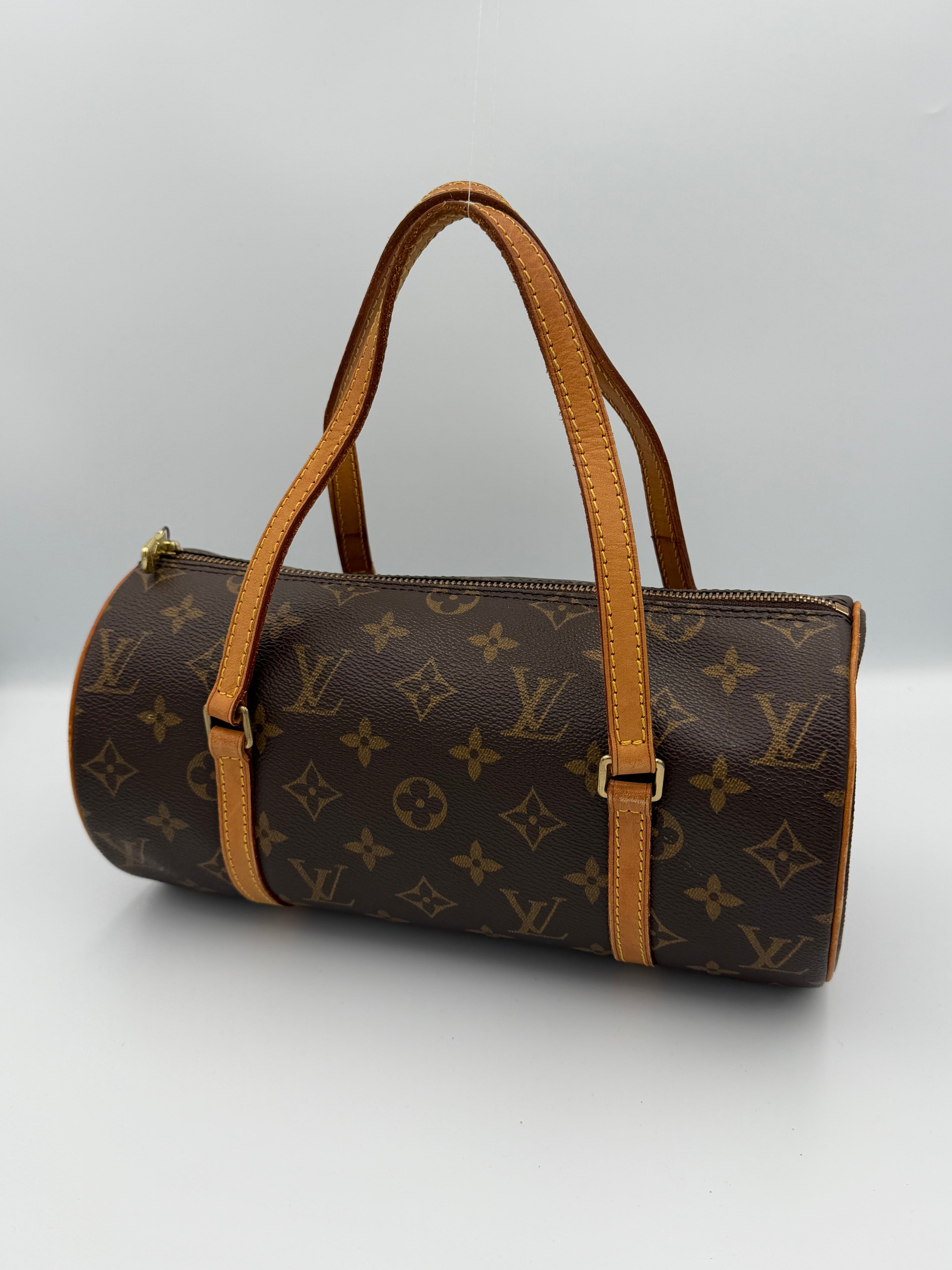 Louis Vuitton Papillon 26
