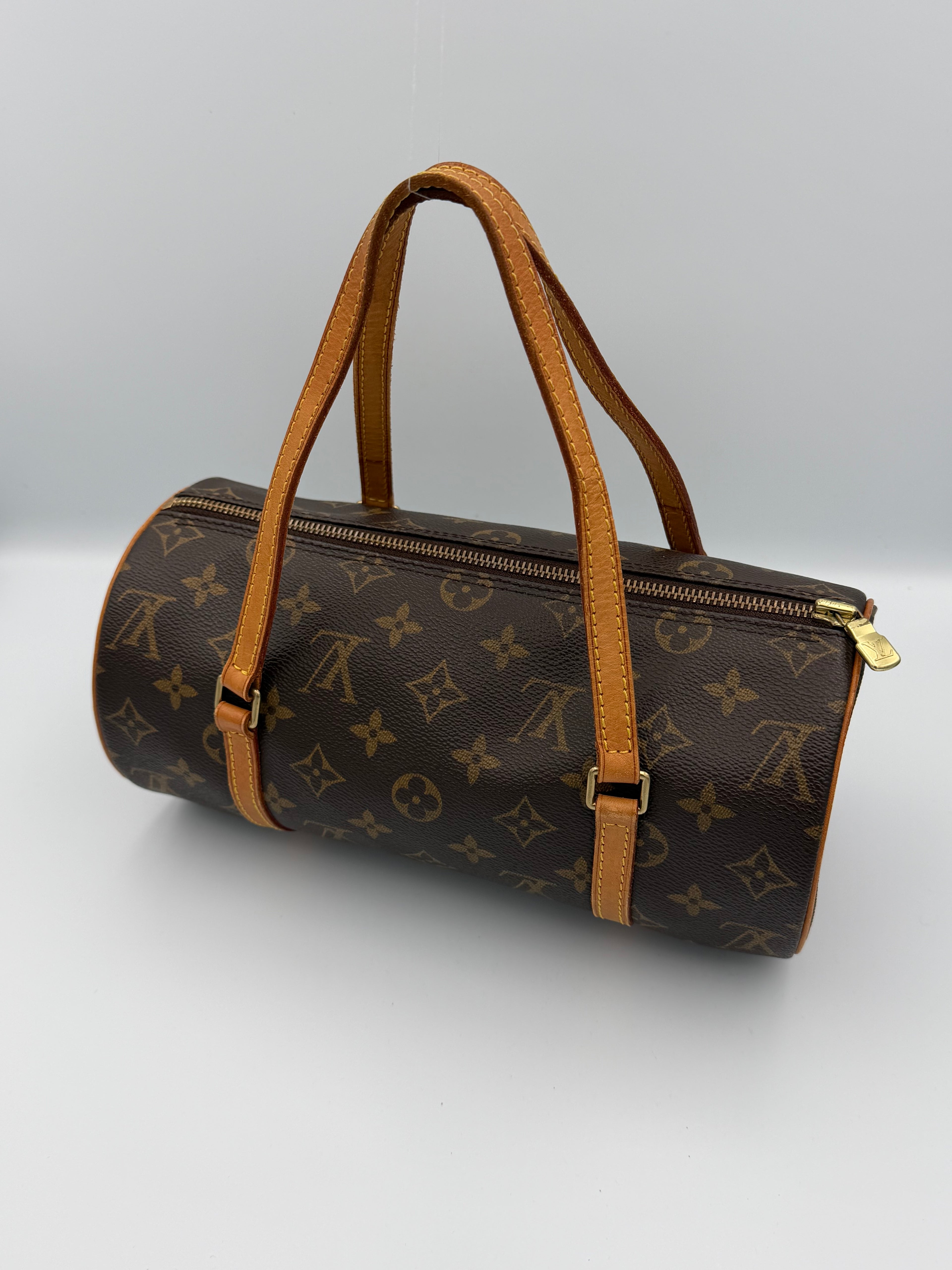 Louis Vuitton Papillon 26