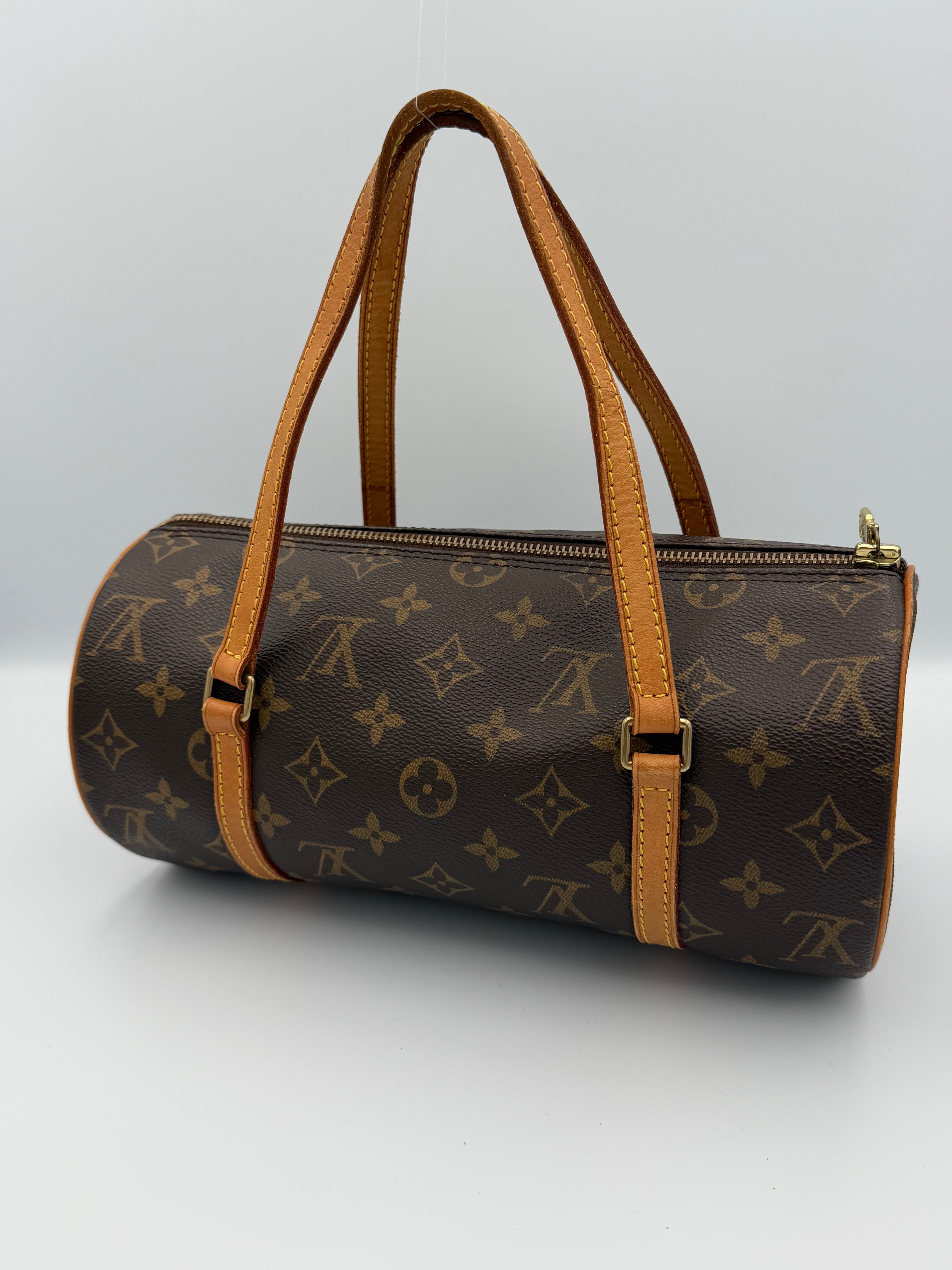 Louis Vuitton Papillon 26