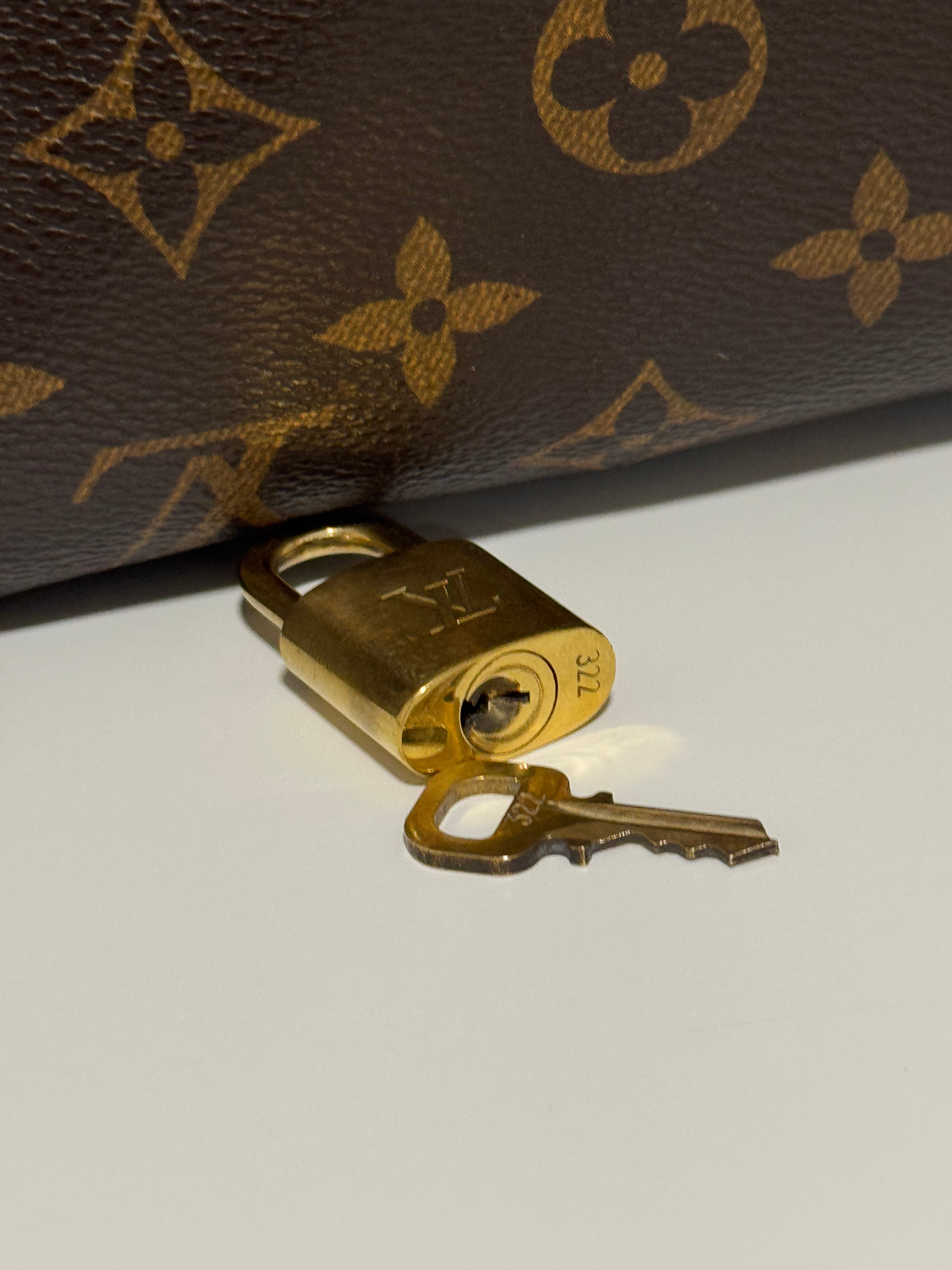 Louis Vuitton Monogram Speedy 25