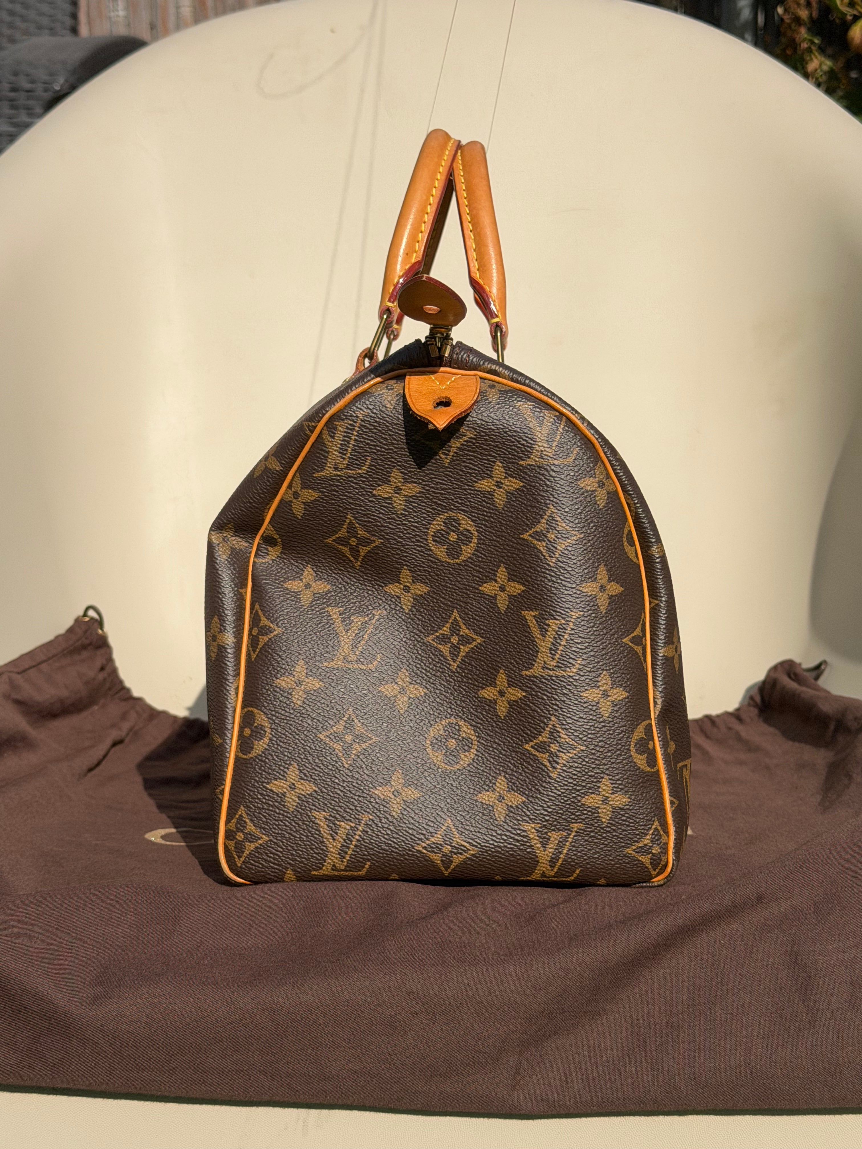 Louis Vuitton Monogram Speedy 30