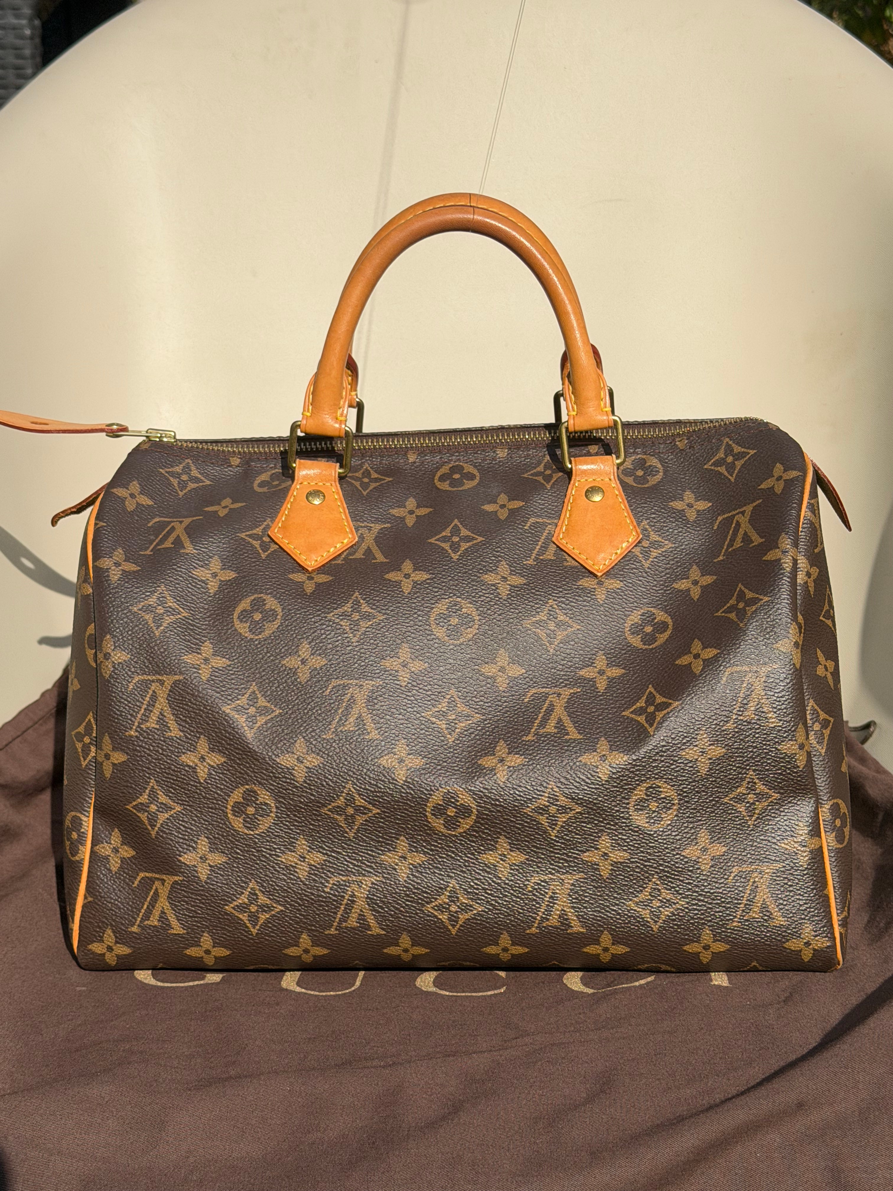 Louis Vuitton Monogram Speedy 30